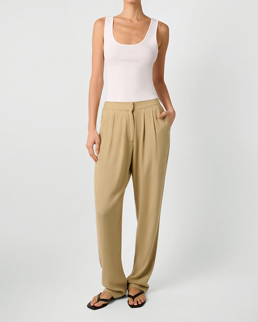 Scoop Top | White