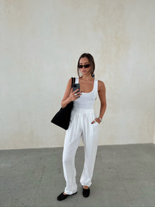 Scoop Top | White