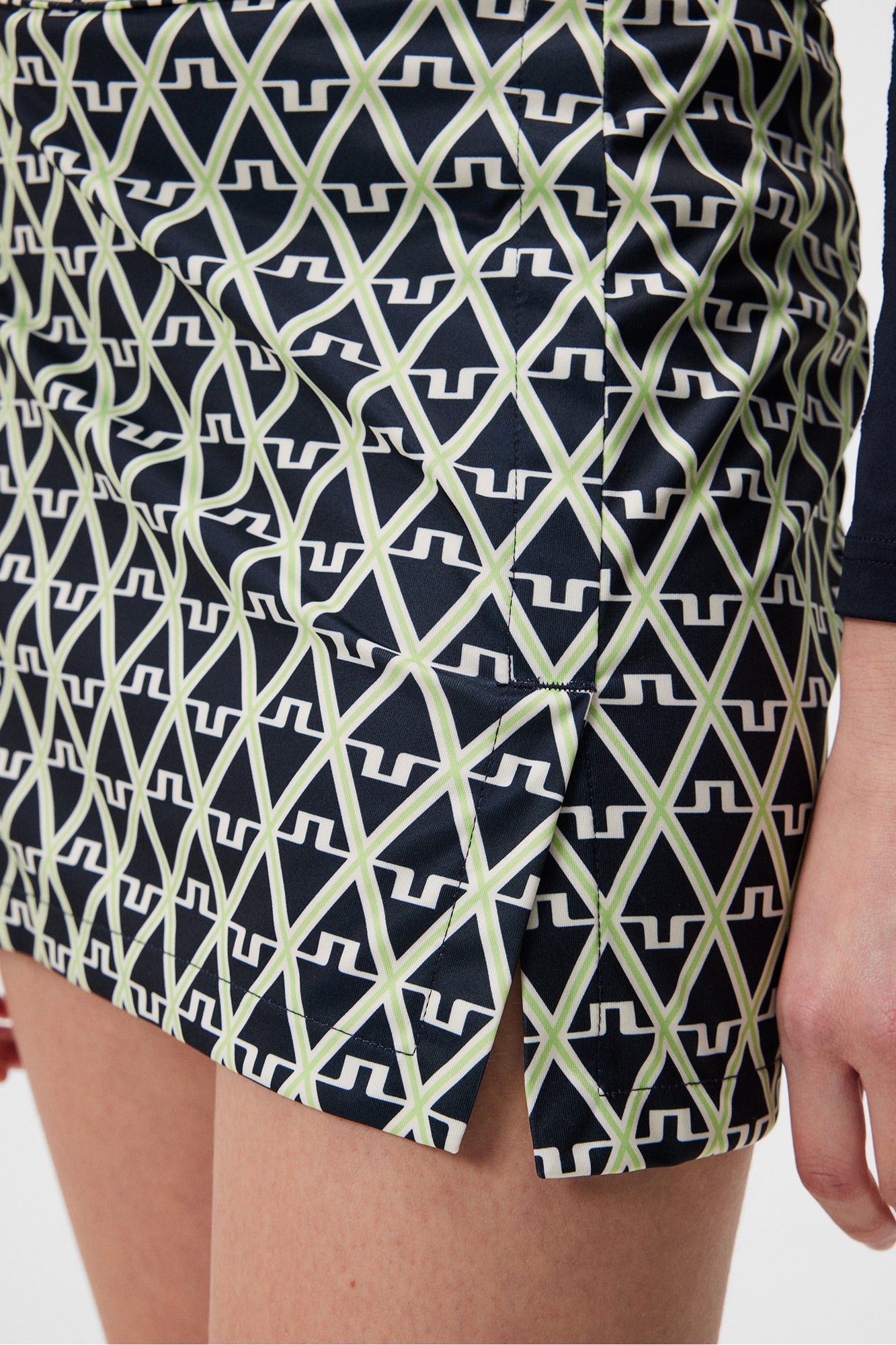 Women | Amelie Print Skirt | Geo JL Navy