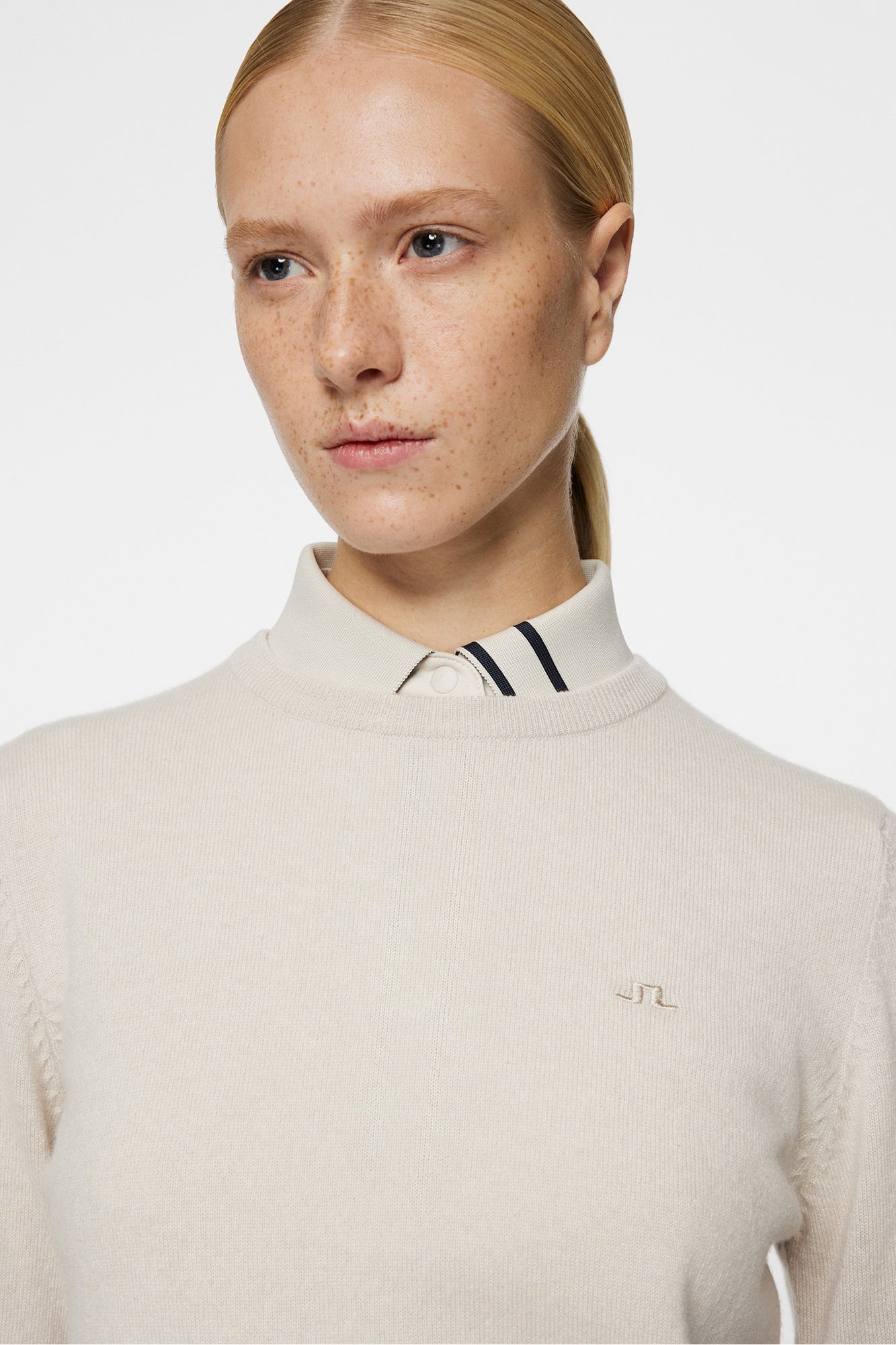 Women | Gia Cashmere Crewneck | Moonbeam
