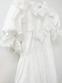 Women | Katherine Embroidered Linen Mom Dress | White