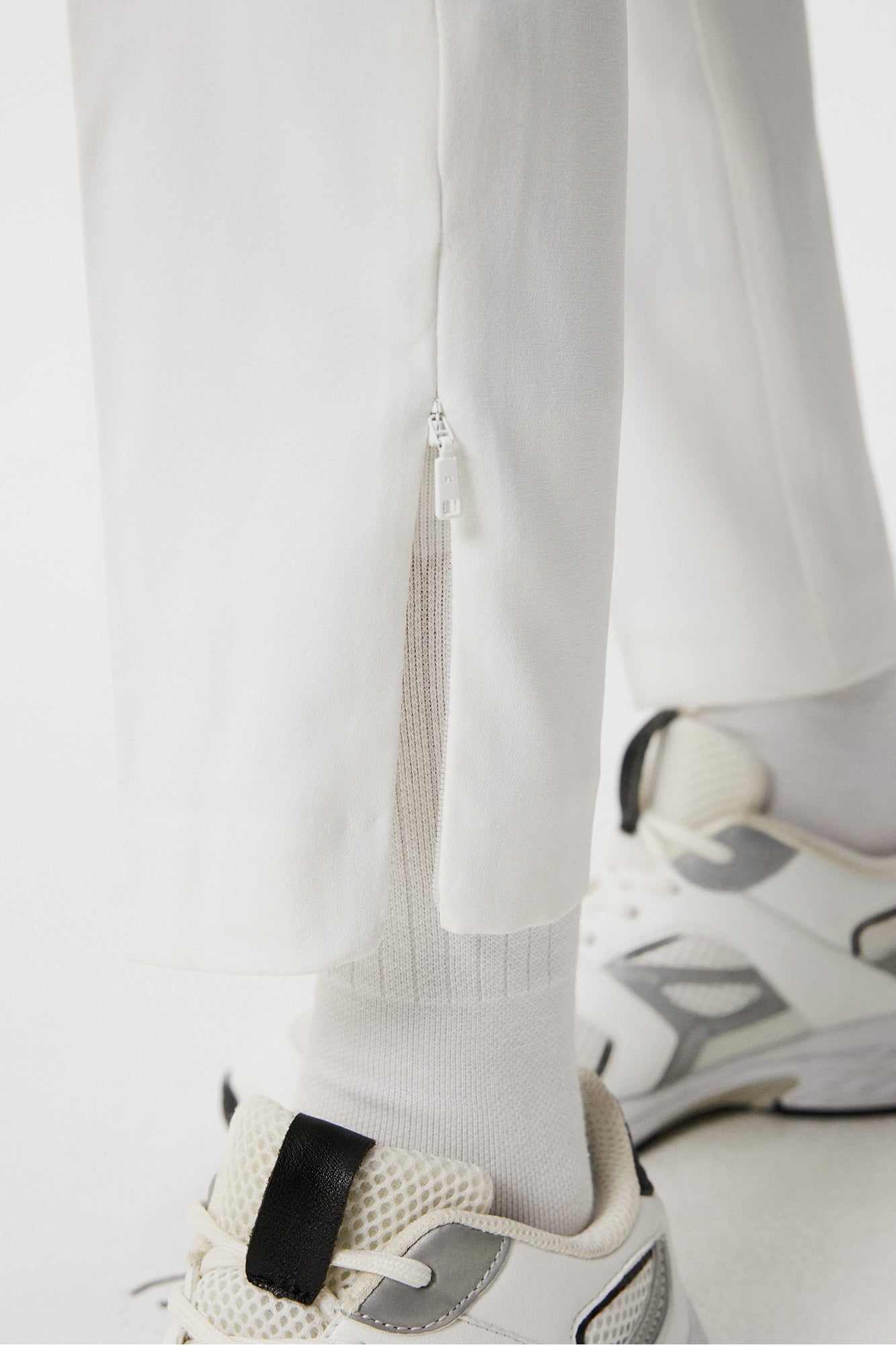 Women | Pia Pant | White (V1)
