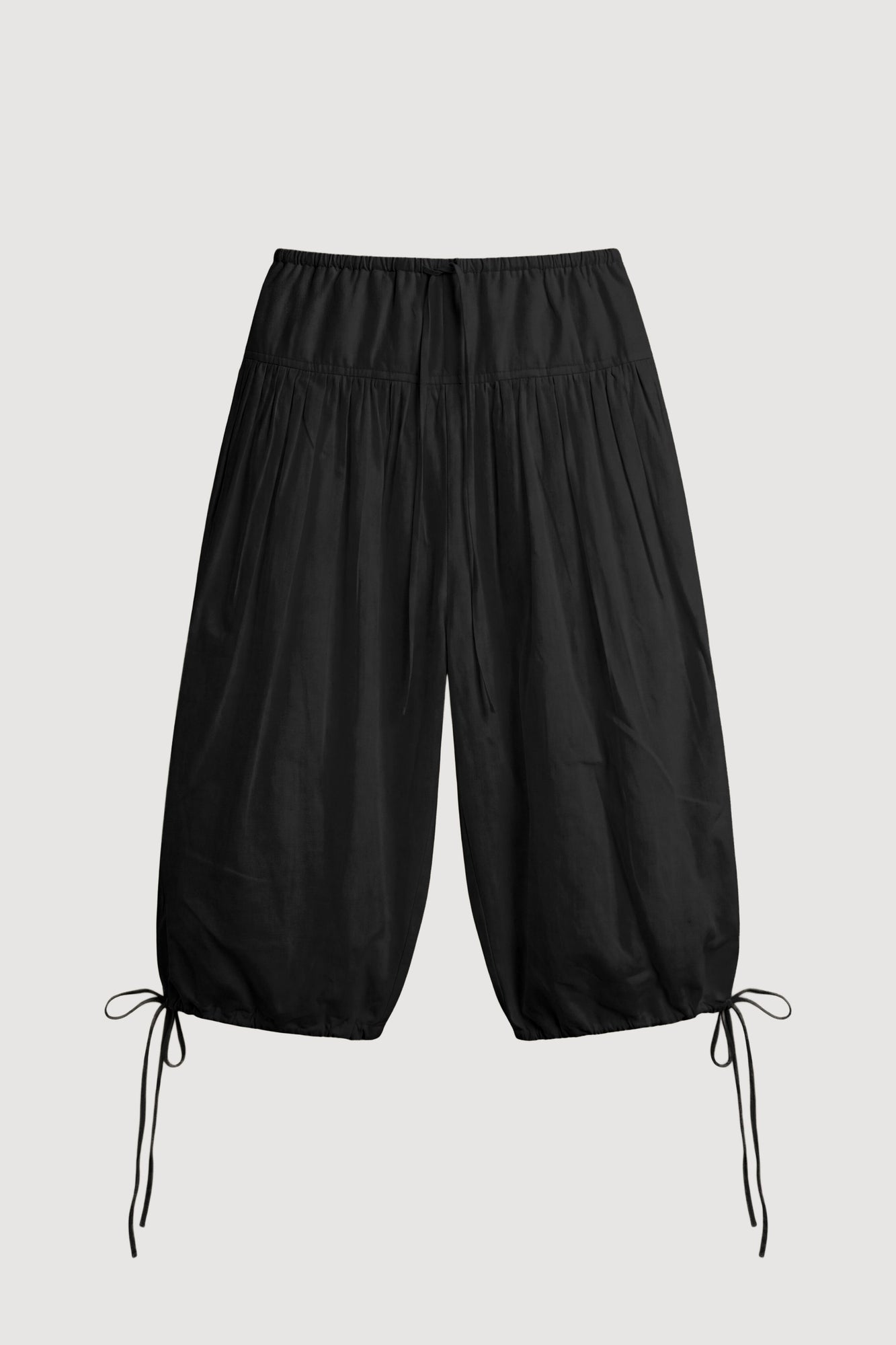 Arya | Aayat Wide-Leg Balloon Short in Size Small - Flat