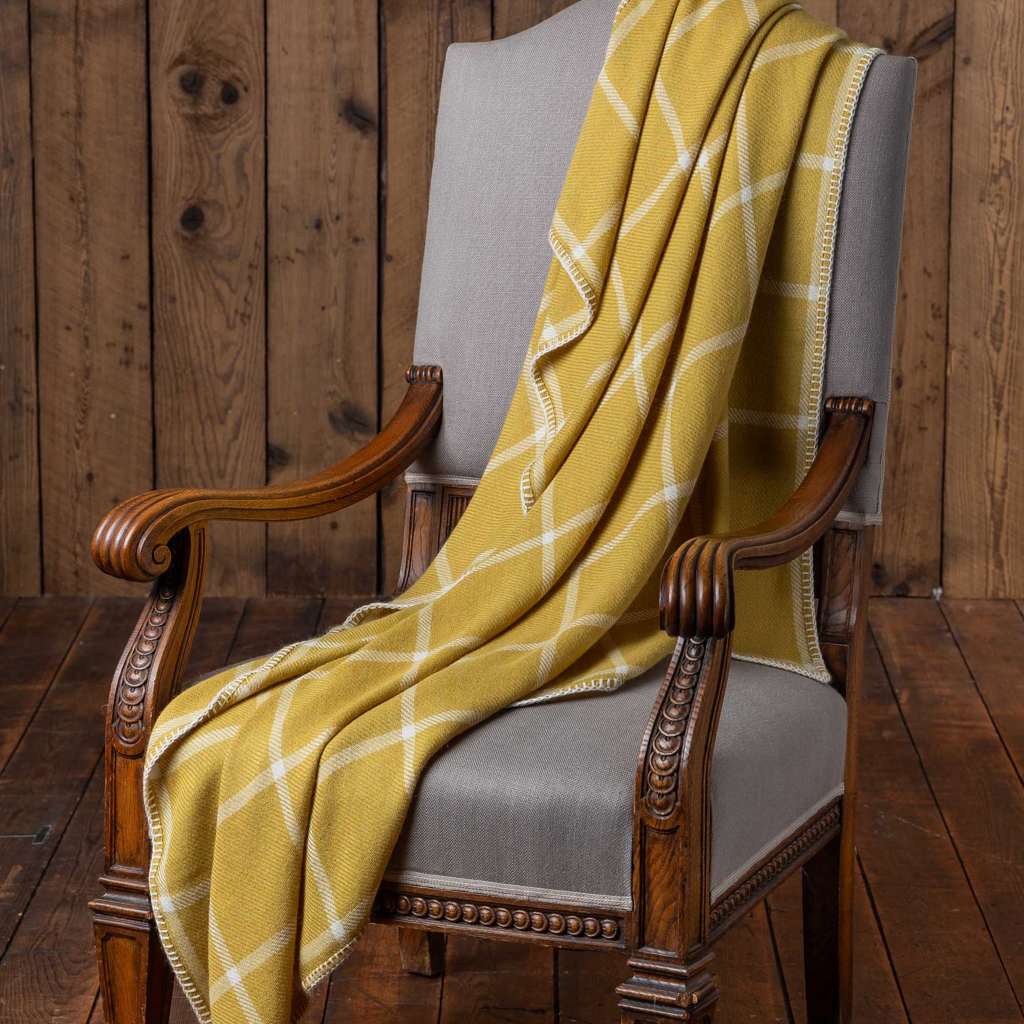 Graydon Throw | French Yellow/Ivory