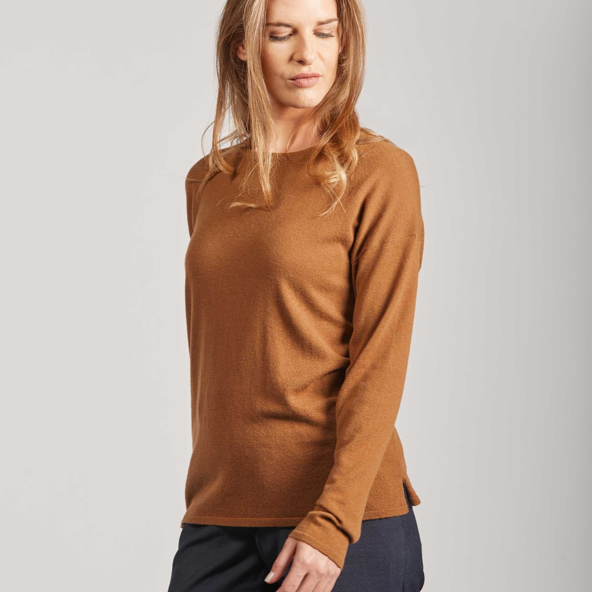 Women | Vicuna Crew Neck Sweater | Natural