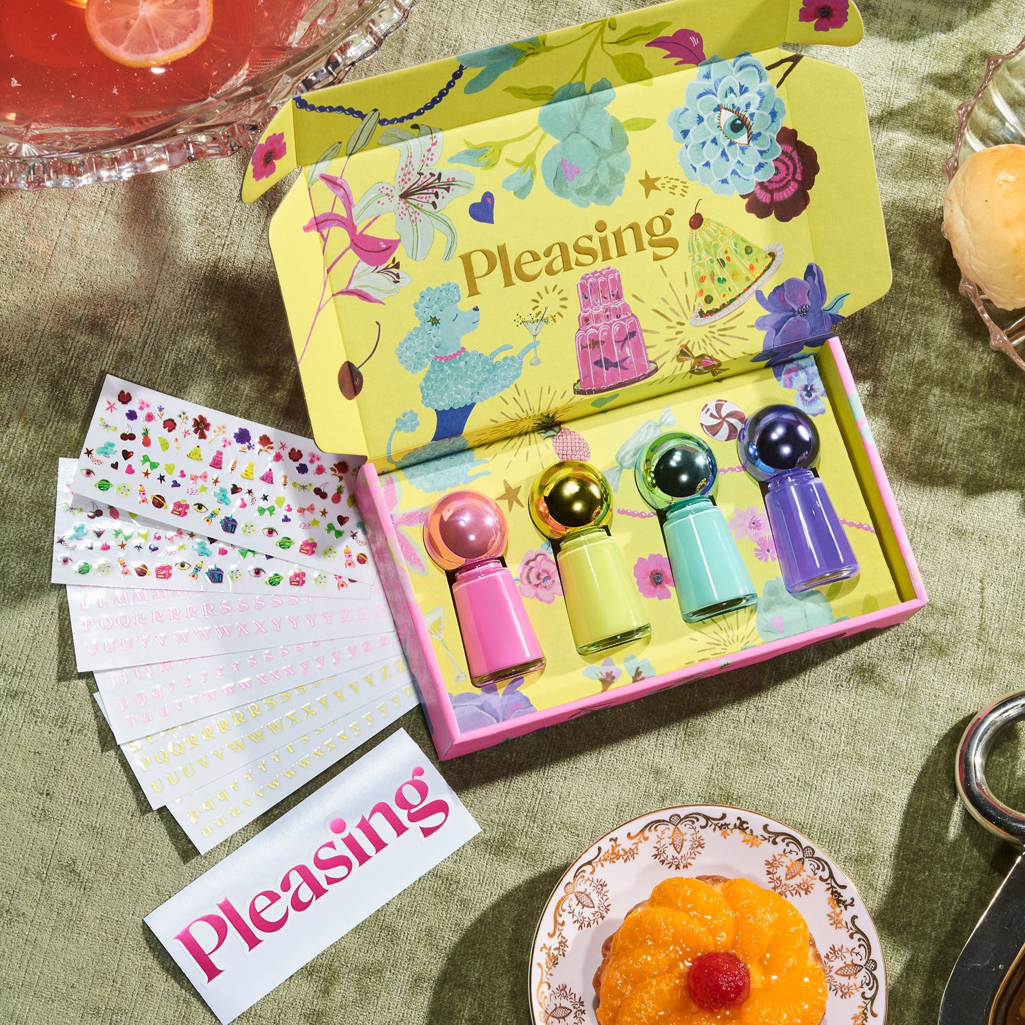 The Super Magic Family Time Polish Set | Multicolor