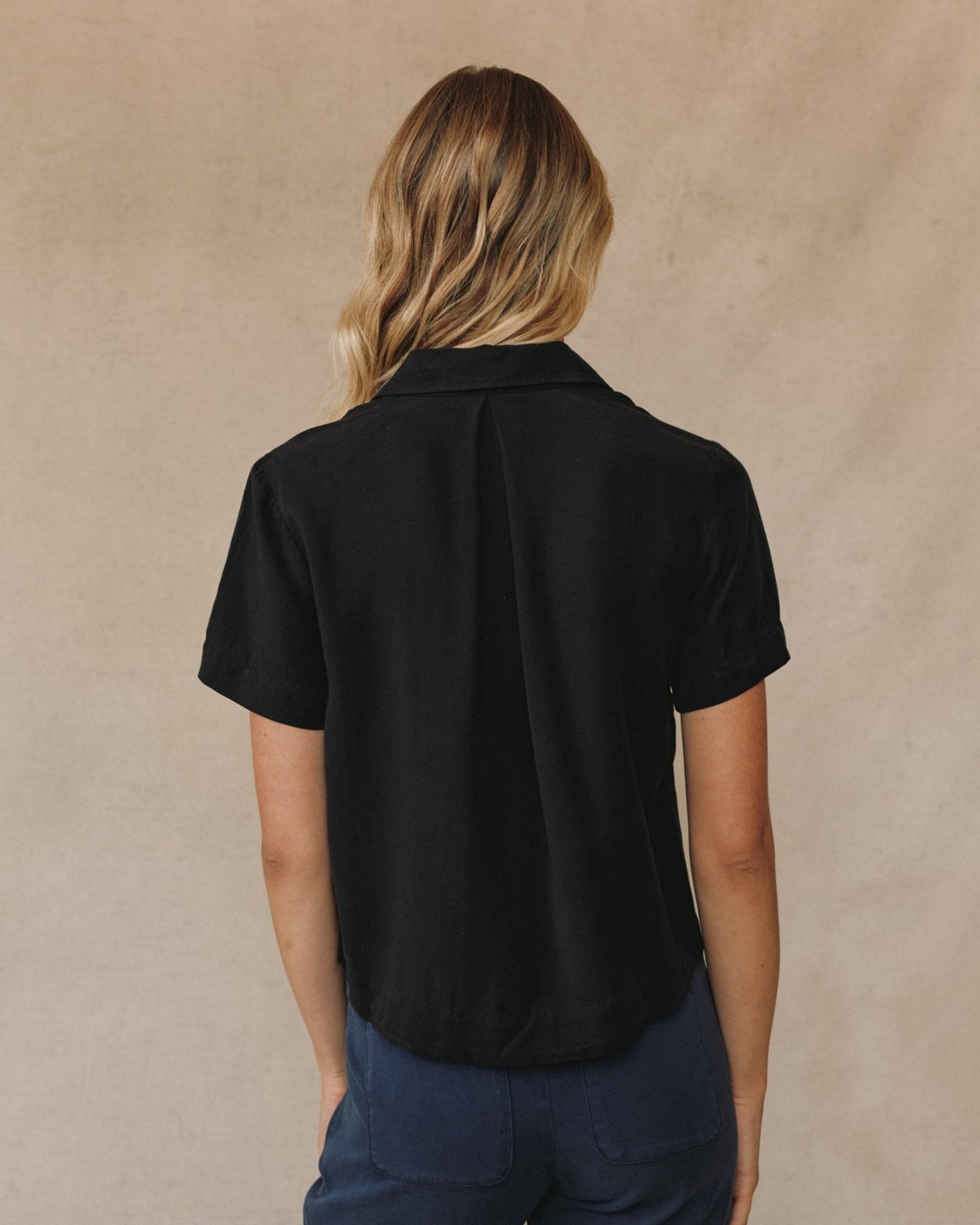 Short Sleeve Flowy Button Down | Black
