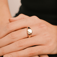 THE SIGNET FOR HER - The M Jewelers