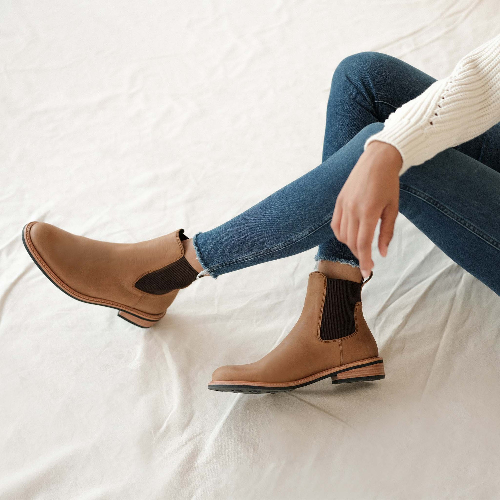 Womens | Carmen Chelsea Boot 2.0 | Almond