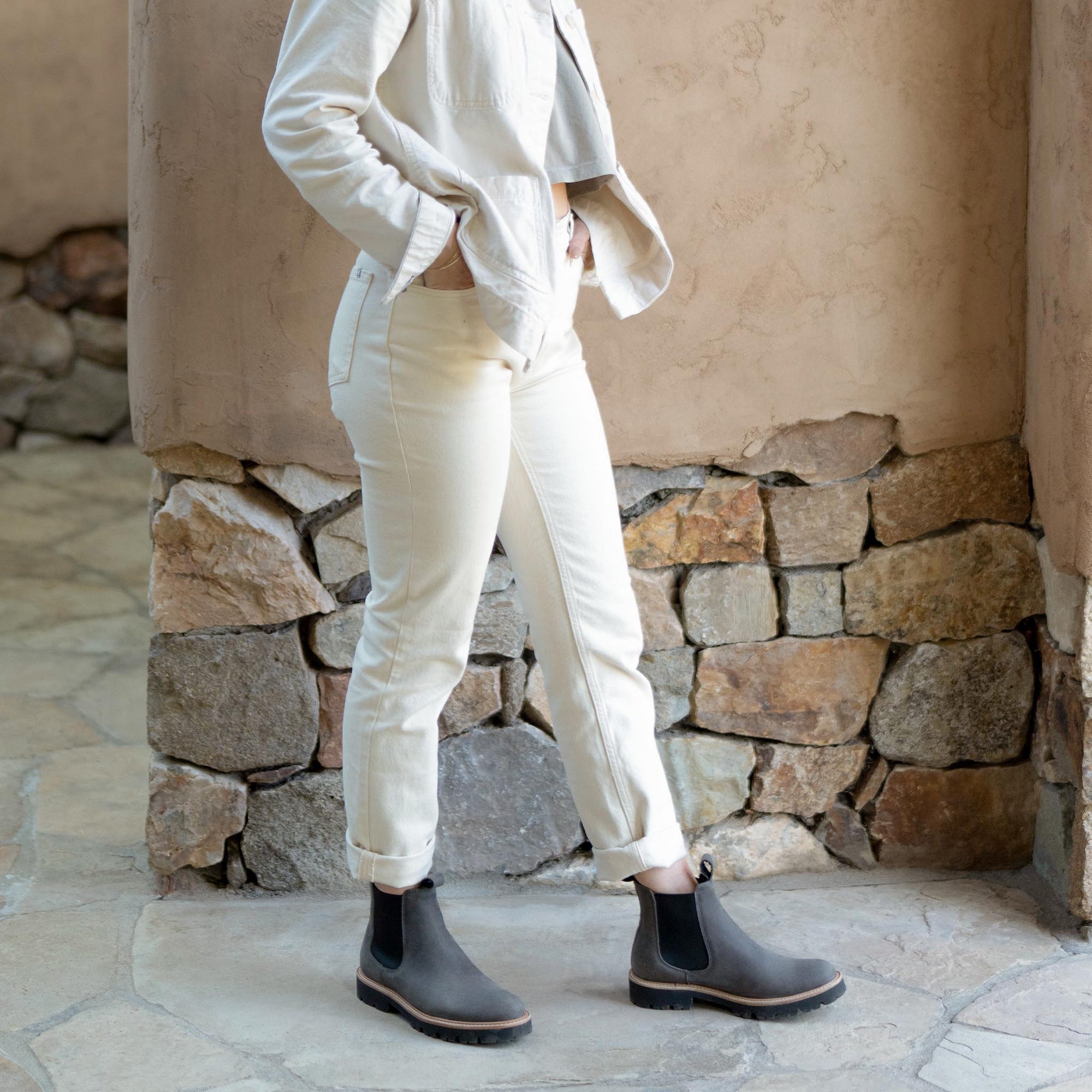 Womens | Go-To Lug Chelsea Boot | Grey