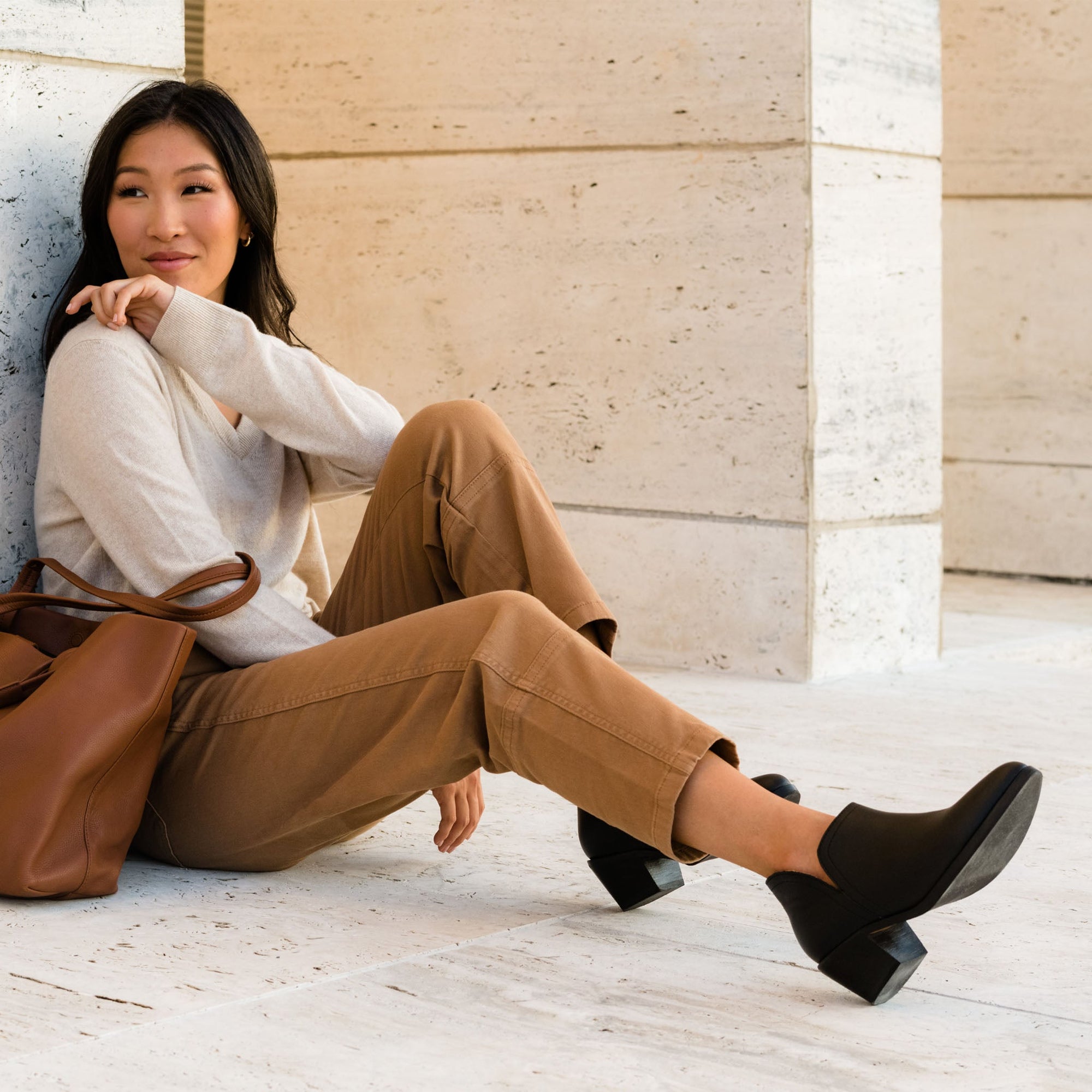 Womens | Mia Everyday Ankle Bootie | Black/Black